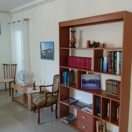 La Casa Relax Zone Con Jardin Grande Rosas
